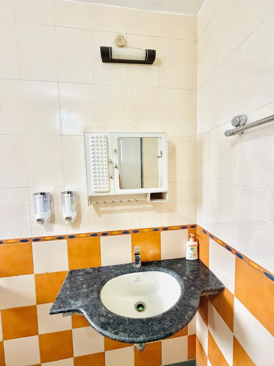 Modern bathroom in Elite Villa, a 4 BHK villa in Lonavala on rent