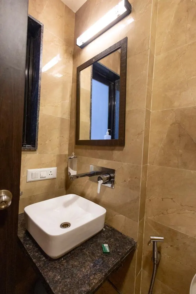 Modern bathroom in Rose Villa, a 4 BHK villa in Lonavala on rent