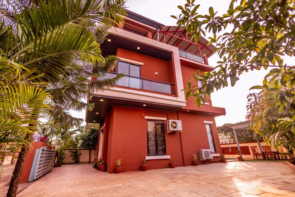 Exterior of Rose Villa, a 4 BHK villa in Lonavala on rent