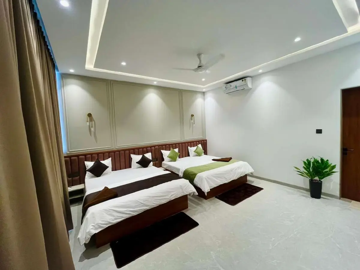 Air-conditioned bedroom in Vantara Villa, a 4 BHK villa in Lonavala on rent